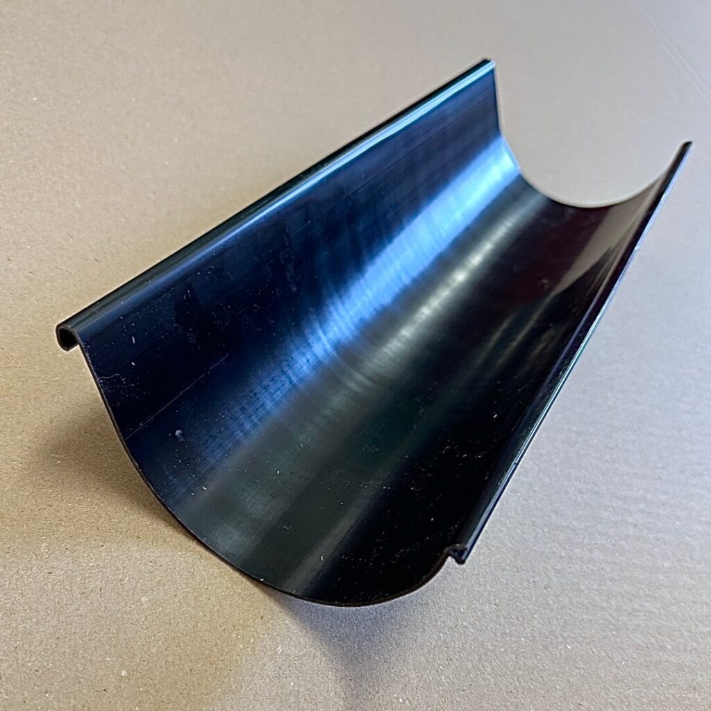 U profil iz PVC. PVC U profile.